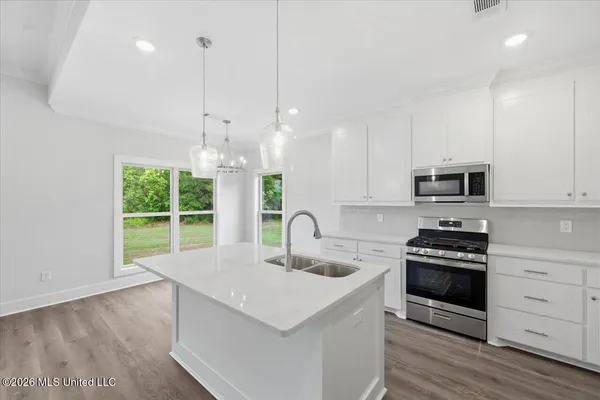 $279,900 | 300 Courtney Lane, Magee, MS 39111