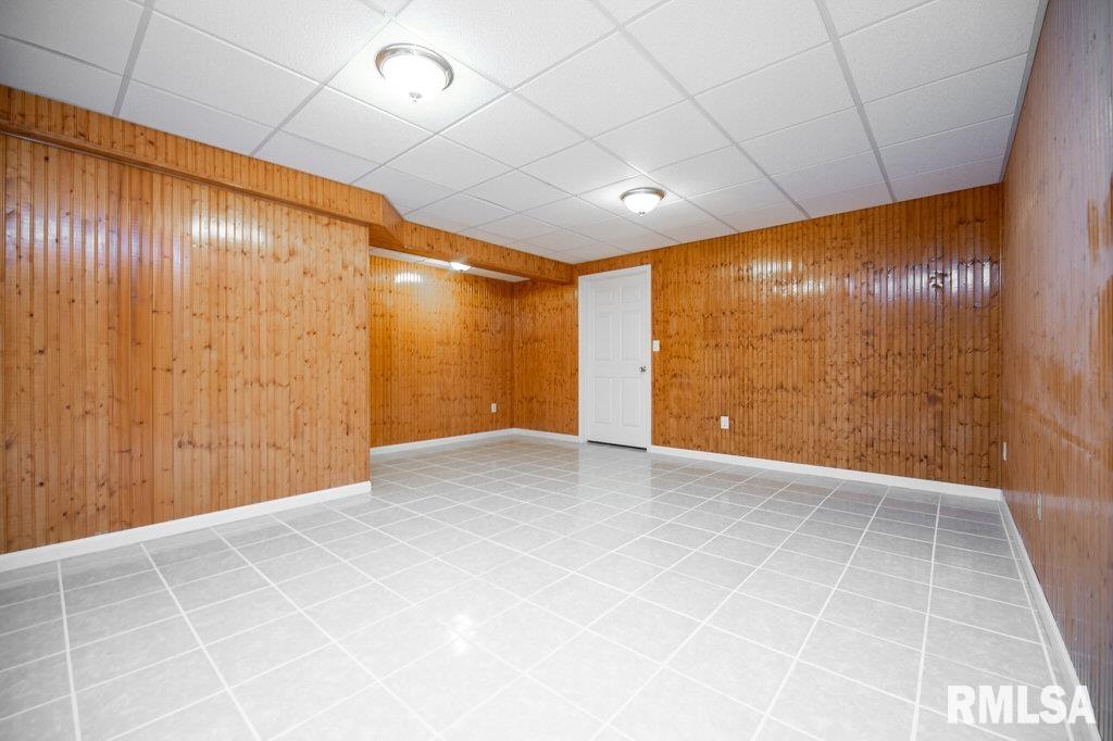 2425 Delaware Street Pekin, IL 61554 - Photo 42 of 48