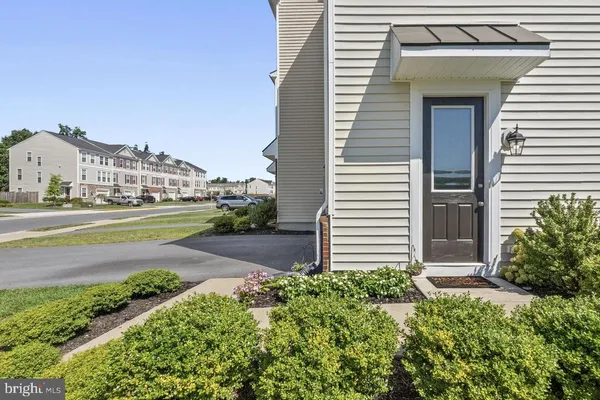 $2,400 | 121 Sequoia Drive, Winchester, VA 22602