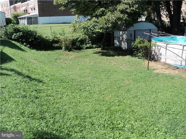 3674 Academy Road Philadelphia, PA 19154 - Photo 4 of 10 Back Yard
