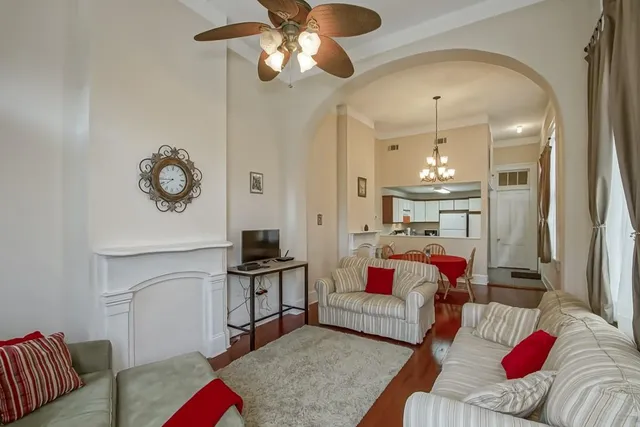 $1,550 | 446 St Mary Street, Unit 1, New Orleans, LA 70130