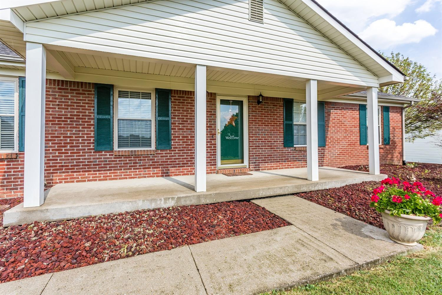 105 Springhill Lane Berea, KY 40403 - Photo 3 of 31 Photo 3