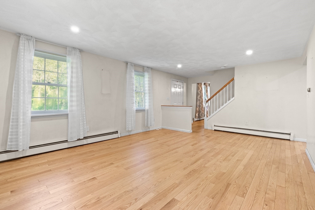 178 R King Street Groveland, MA 01834 - Photo 12 of 38 Gallery Image 12