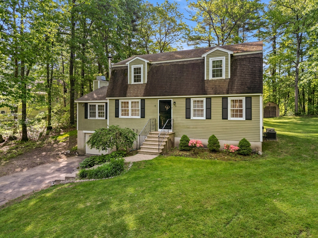 178 R King Street Groveland, MA 01834 - Photo 3 of 38 Gallery Image 3