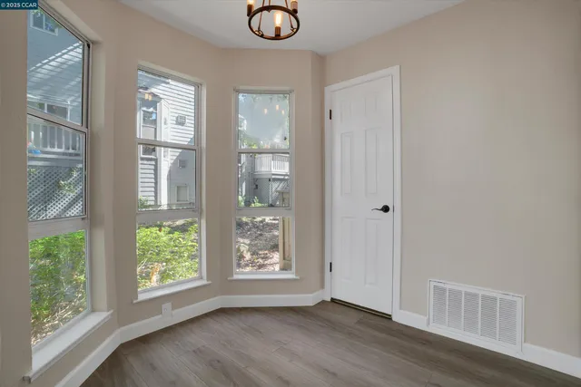 $555,000 | 235 Pebblecreek Court, Martinez, CA 94553