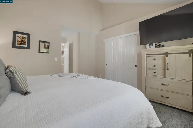 $555,000 | 235 Pebblecreek Court, Martinez, CA 94553