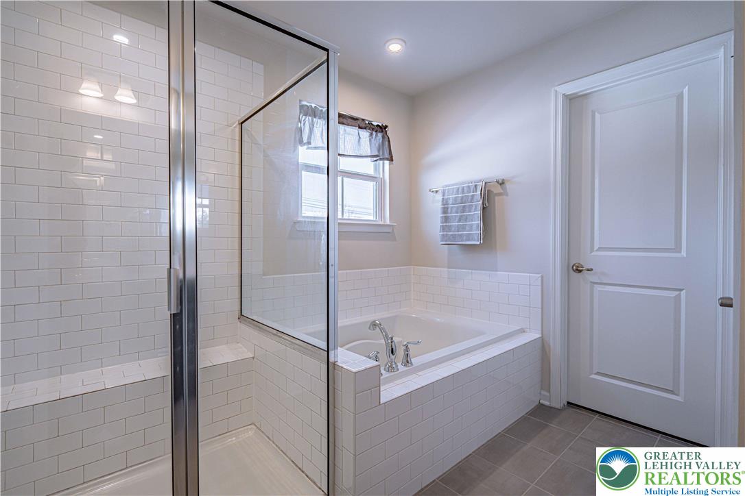 2584 Raya Way Easton, PA 18045 - Photo 42 of 55