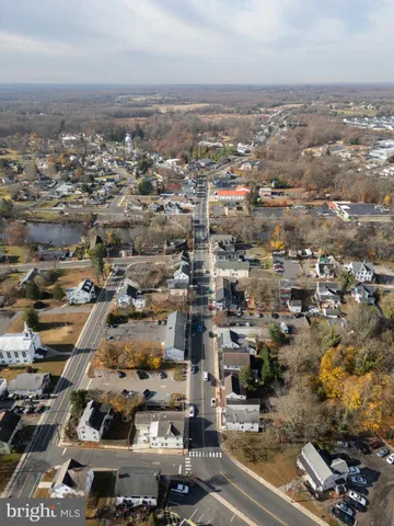 $2,100 | 19 North Main Street, Unit 21, New Egypt, NJ 08533