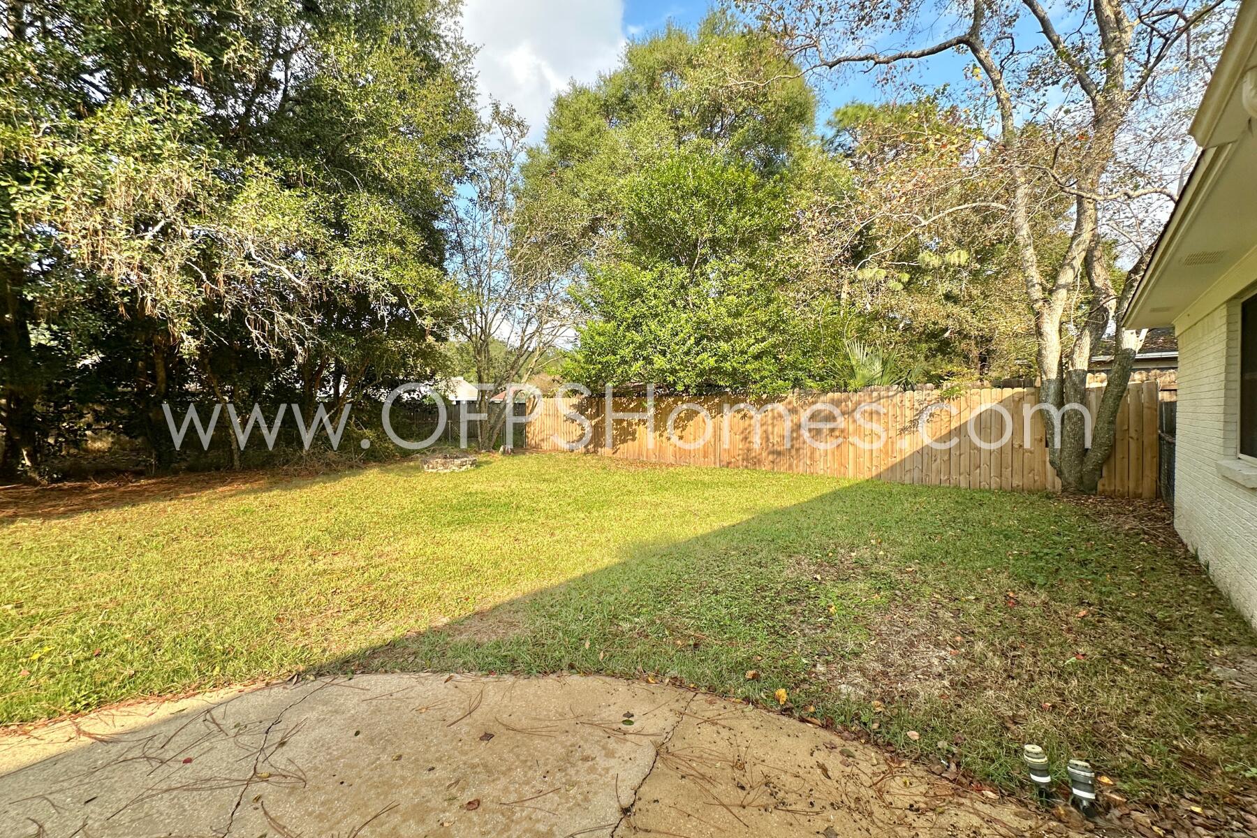 309 Pontevedra Lane Niceville, FL 32578 - Photo 29 of 32 a view of yard with large trees