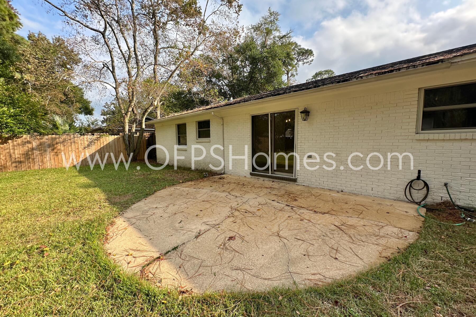 309 Pontevedra Lane Niceville, FL 32578 - Photo 31 of 32 a view of a house with backyard
