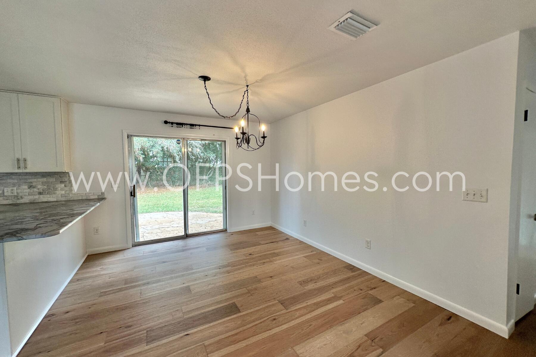 309 Pontevedra Lane Niceville, FL 32578 - Photo 10 of 32 a view of an empty room with a window