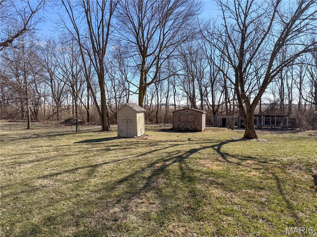 12012 Silver Creek Road Alhambra, IL 62001 - Photo 10 of 45