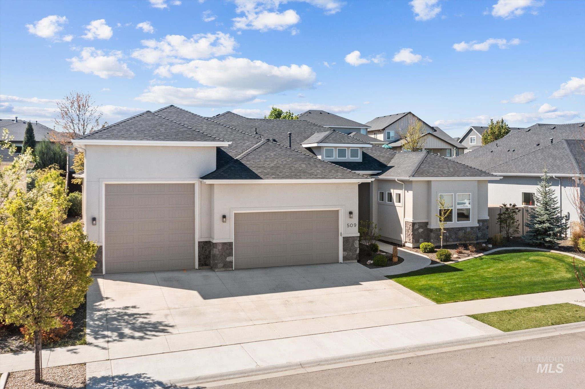 509 East Pisa Drive Meridian, ID 83642 - Photo 2 of 39