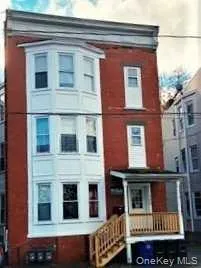 $2,000 | 108 Winnikee Avenue, Unit 2, Poughkeepsie, NY 12601