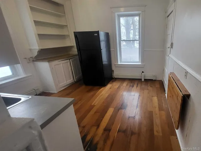 $2,000 | 108 Winnikee Avenue, Unit 2, Poughkeepsie, NY 12601