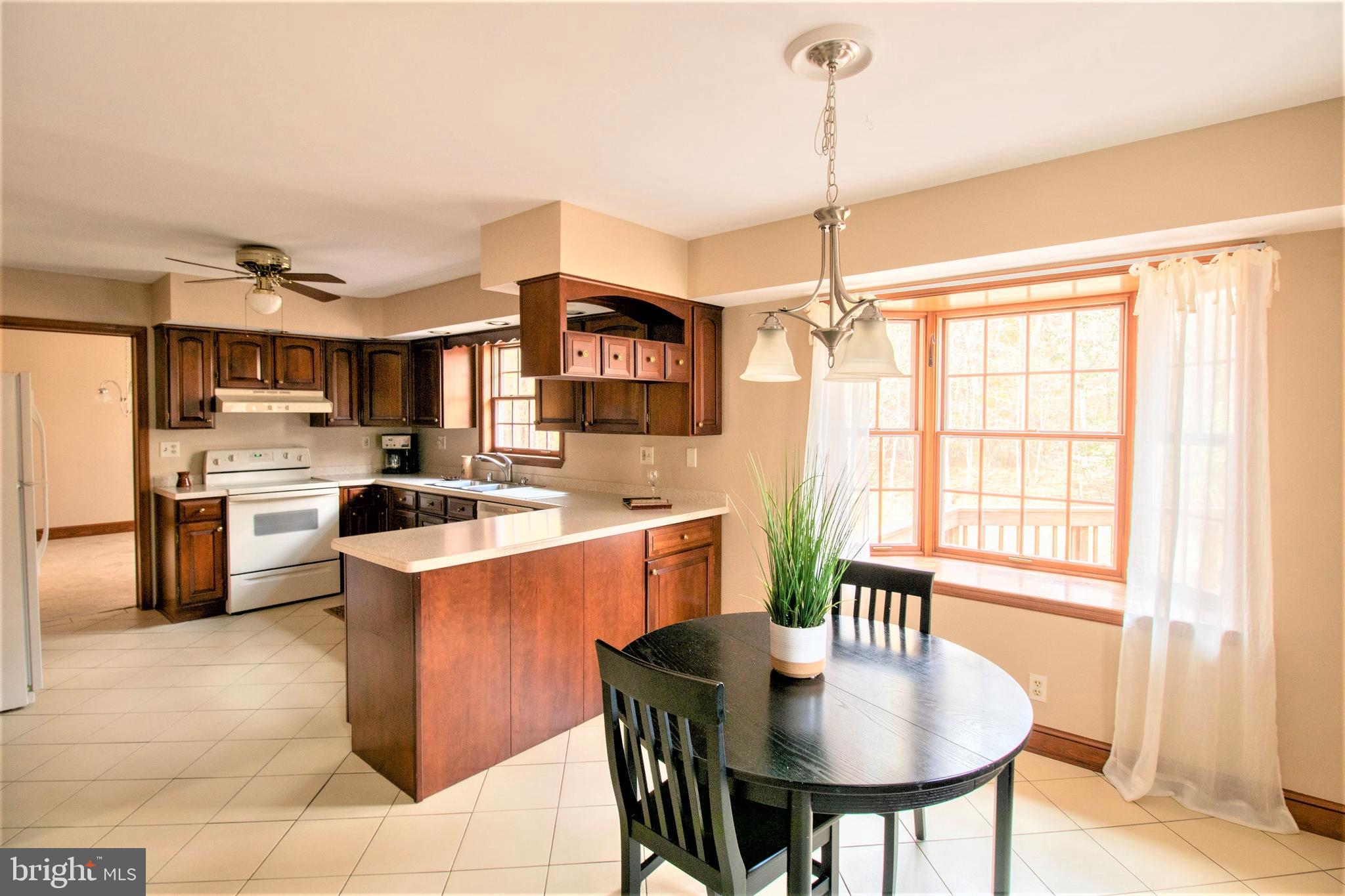 7782 Poplar Grove Road Severn, MD 21144 - Photo 8 of 52 Breakfast room with bay window