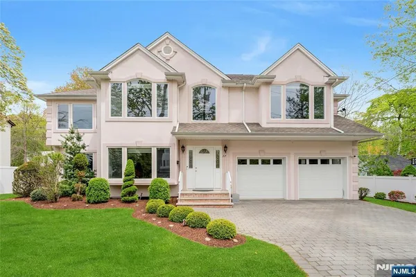 $1,588,888 | 27 Highland Avenue, Demarest, NJ 07627