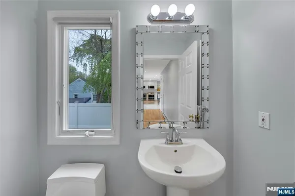 $1,588,888 | 27 Highland Avenue, Demarest, NJ 07627