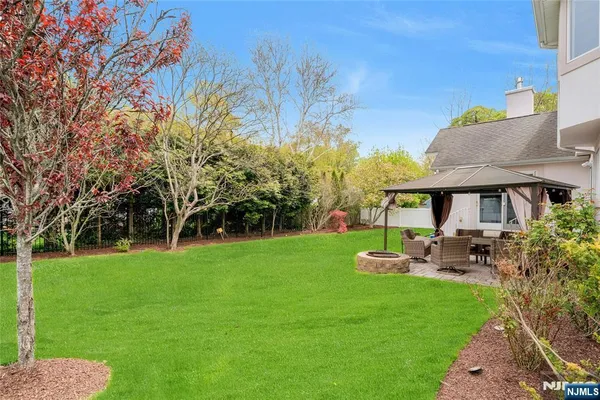 $1,588,888 | 27 Highland Avenue, Demarest, NJ 07627