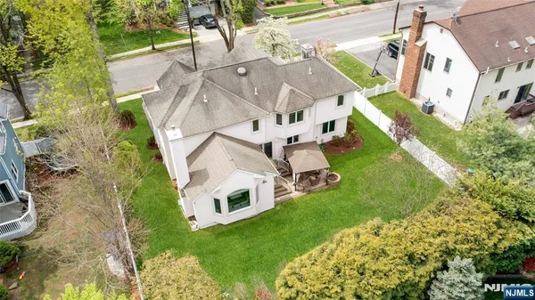 $1,588,888 | 27 Highland Avenue, Demarest, NJ 07627