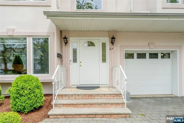 $1,588,888 | 27 Highland Avenue, Demarest, NJ 07627