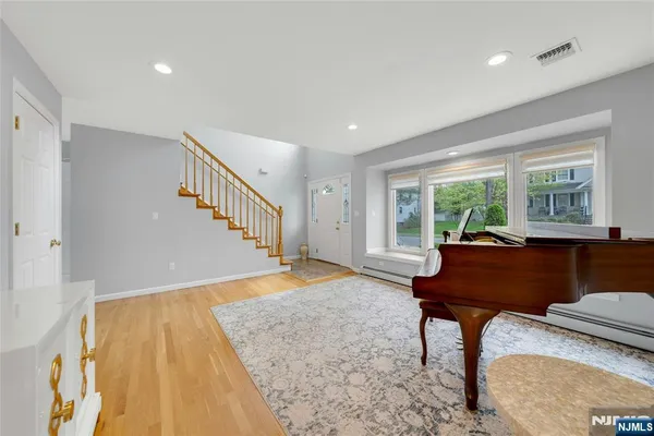 $1,588,888 | 27 Highland Avenue, Demarest, NJ 07627