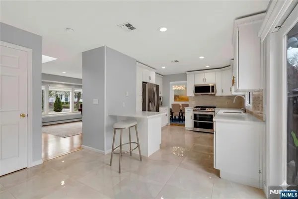 $1,588,888 | 27 Highland Avenue, Demarest, NJ 07627