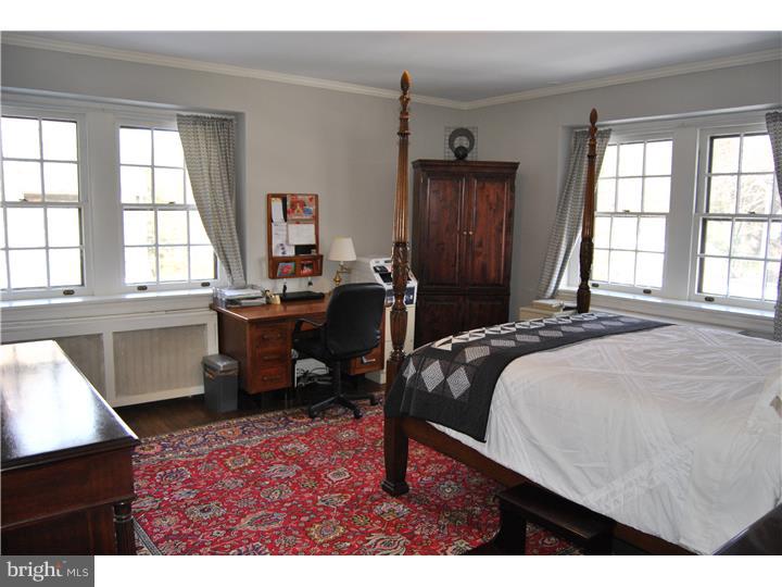 7908 Rambler Road Elkins Park, PA 19027 - Photo 20 of 25 Guest Room