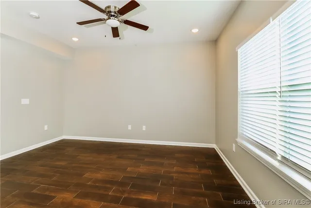 $2,105 | 2107 Paddle Wheel Drive, Jeffersonville, IN 47130