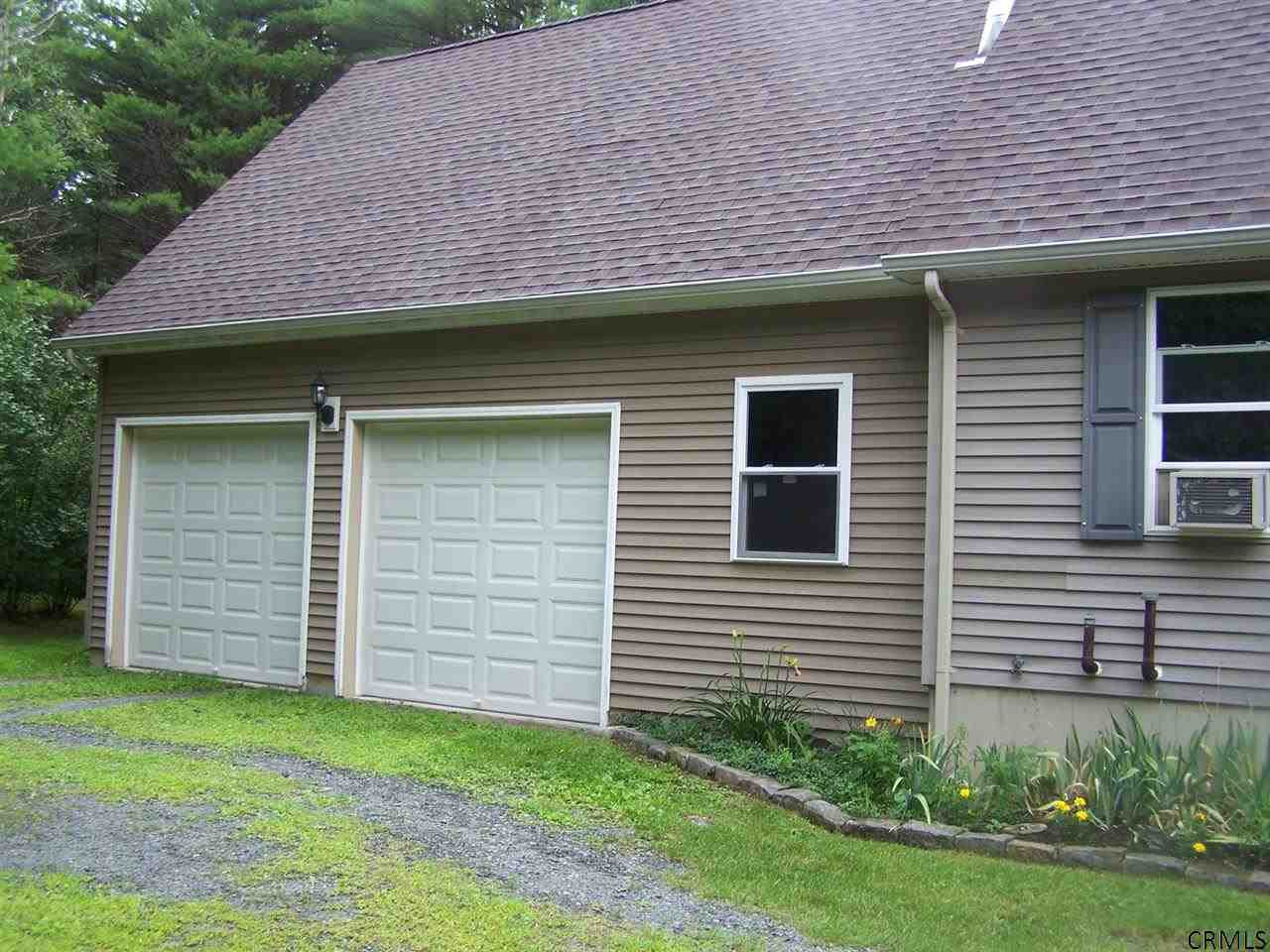 317 Keefe Road Pittstown, NY 12180 - Photo 5 of 14 Photo 5