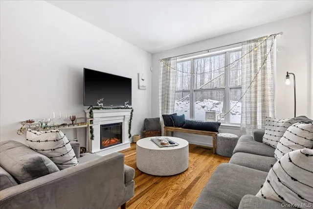 $525,000 | 17 Woodrose Court, Middletown, NY 10940