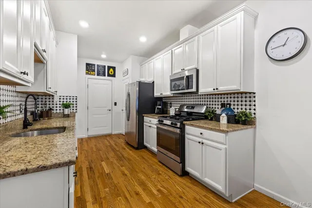 $525,000 | 17 Woodrose Court, Middletown, NY 10940