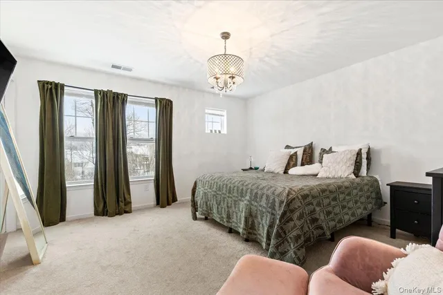 $525,000 | 17 Woodrose Court, Middletown, NY 10940