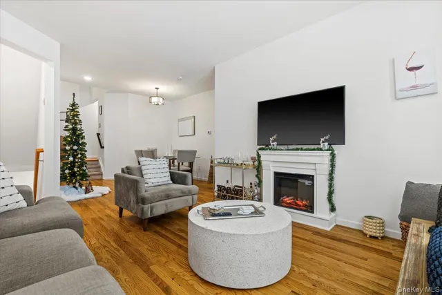 $525,000 | 17 Woodrose Court, Middletown, NY 10940