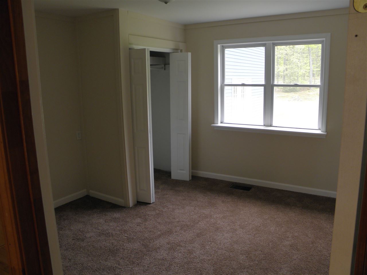 9 Morrison Road Raymond, NH 03077 - Photo 12 of 14 Gallery Image 12