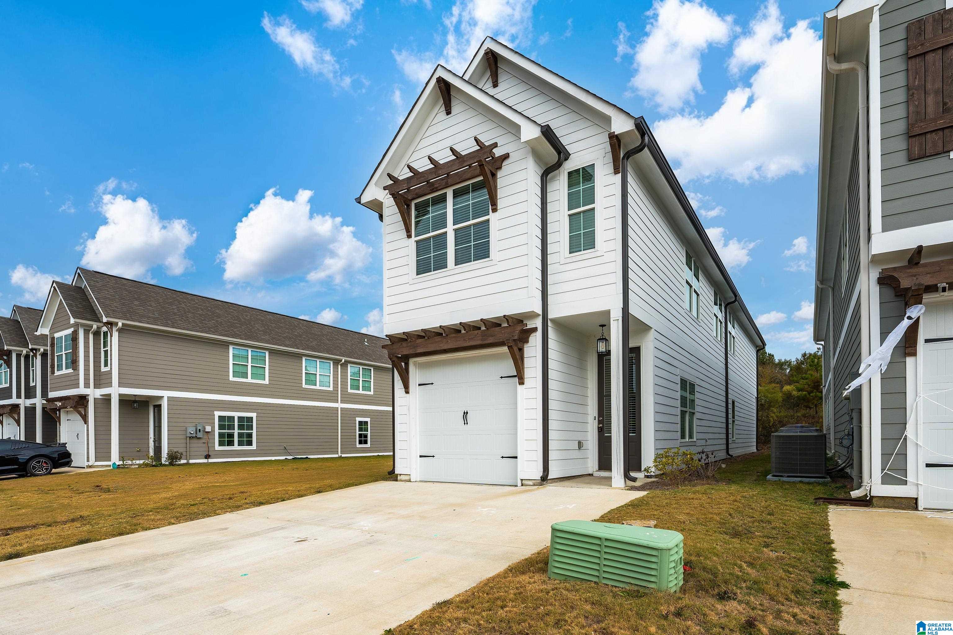 244 Creek Run Way Calera, AL 35040 - Photo 2 of 30