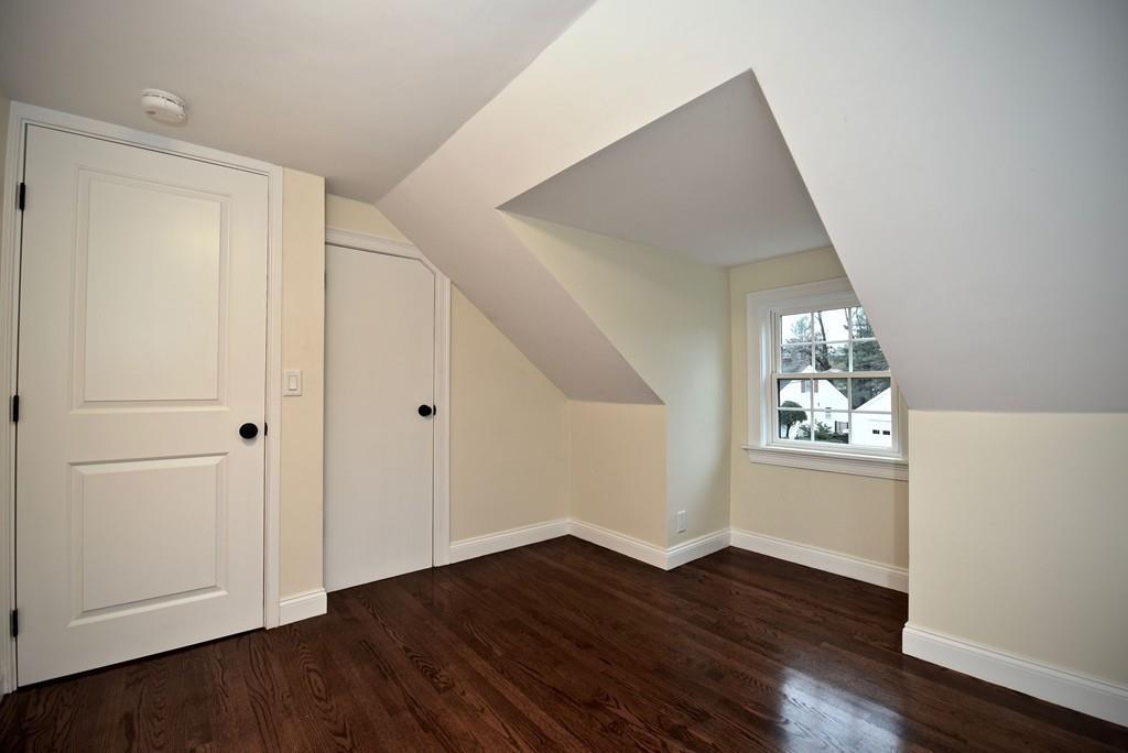11 Savoy Road Hamilton, MA 01982 - Photo 17 of 21 Gallery Image 17