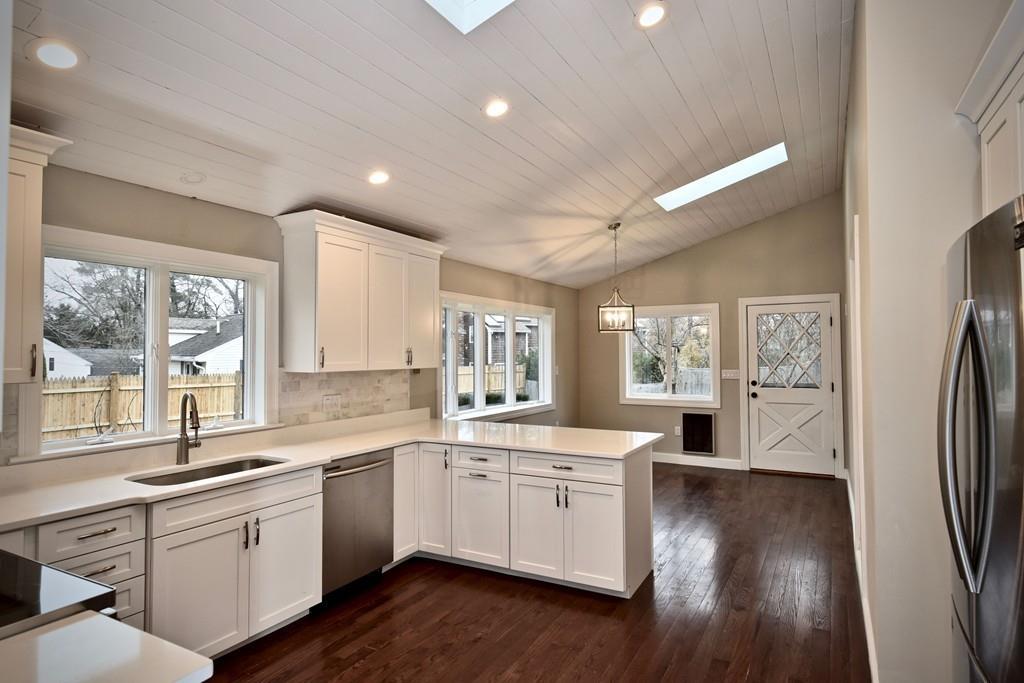 11 Savoy Road Hamilton, MA 01982 - Photo 6 of 21 Gallery Image 6