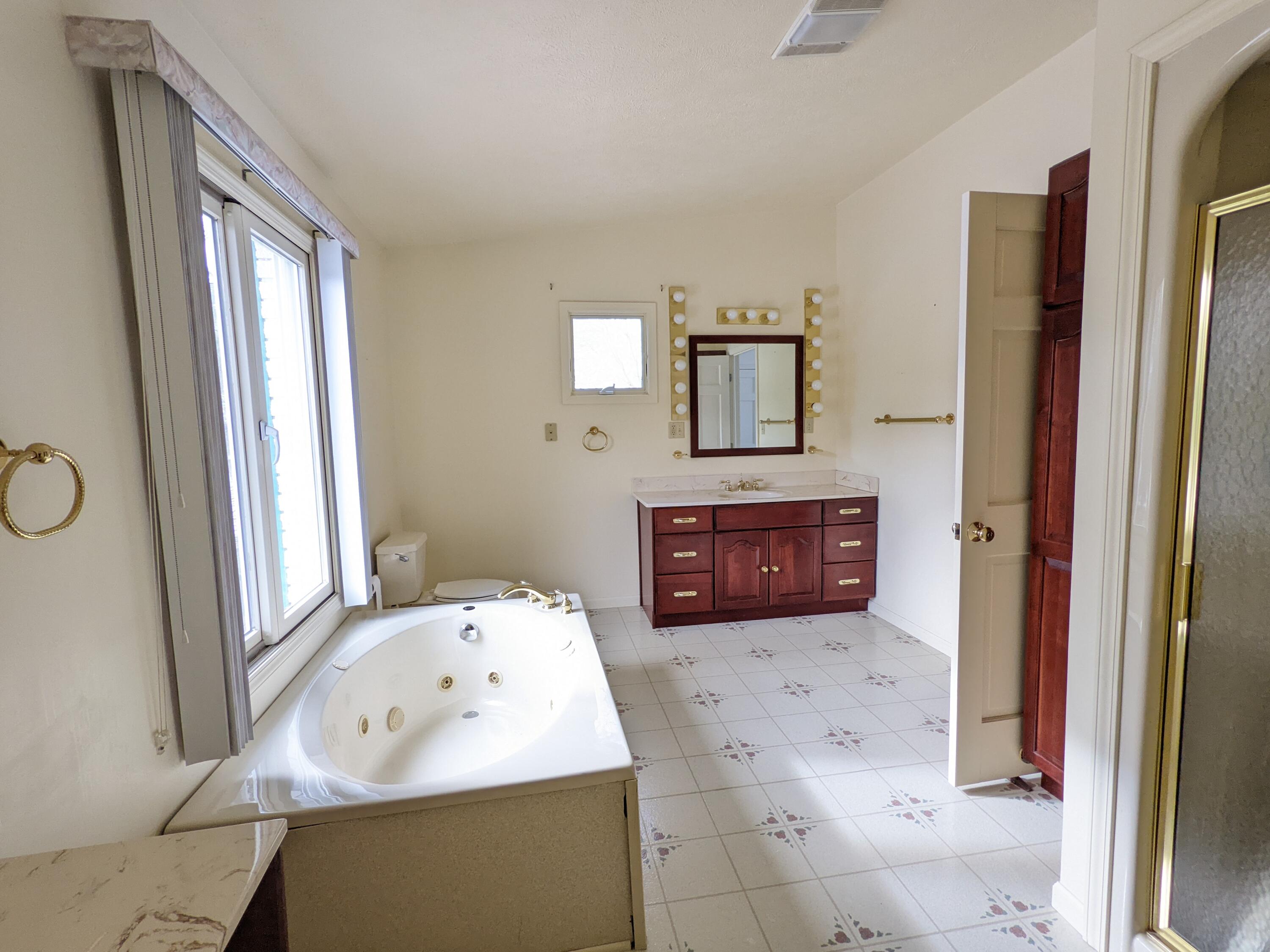 3754 Lakeshore Road Manistee, MI 49660 - Photo 6 of 20 PXL_20220303_154702105