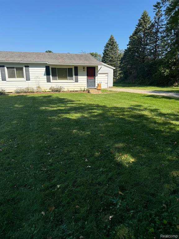 6025 Brophy Road Howell, MI 48855 - Photo 7 of 32