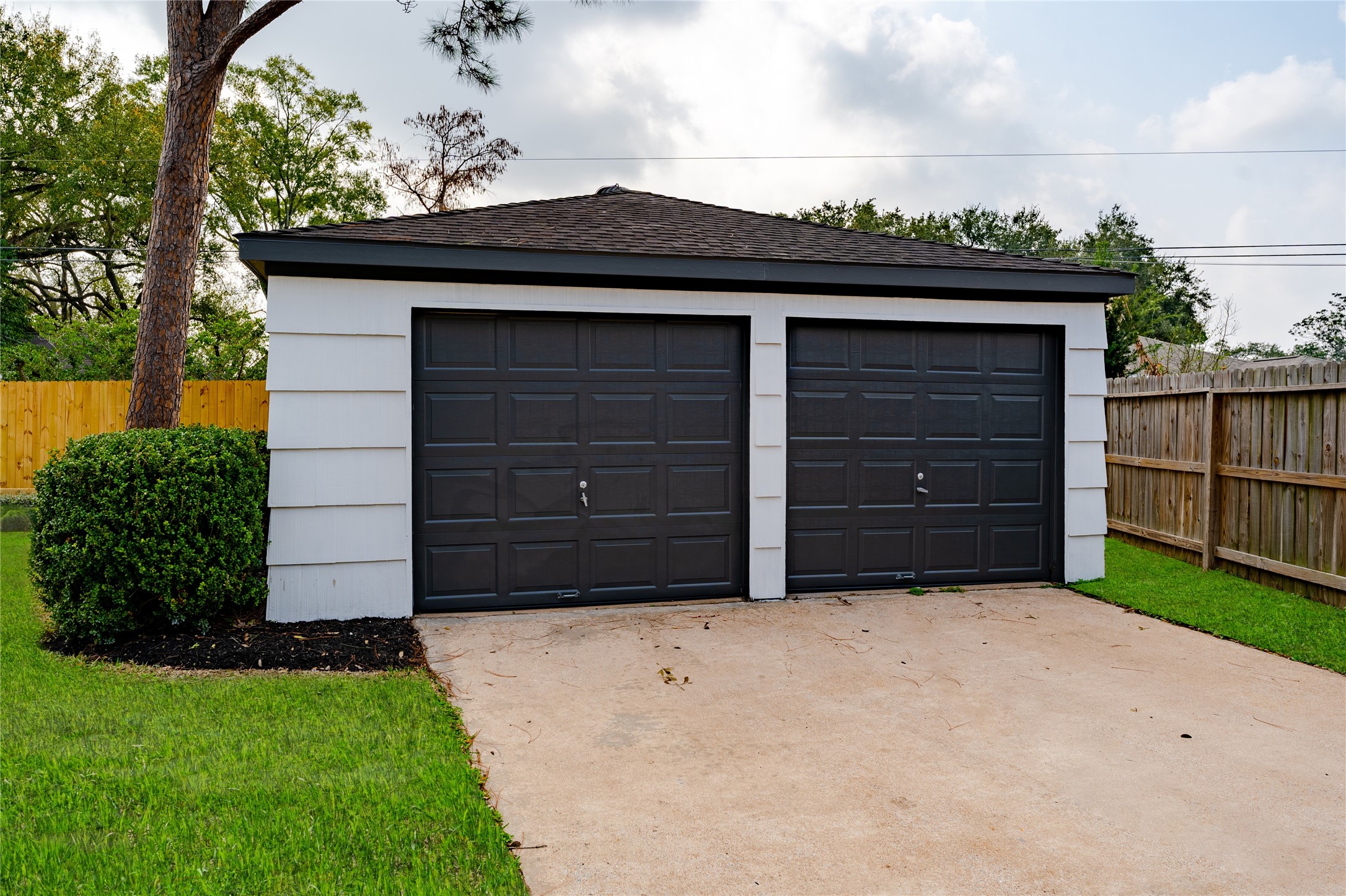 6027 Valkeith Drive Houston, TX 77096 - Photo 28 of 31 a view of a house with a yard