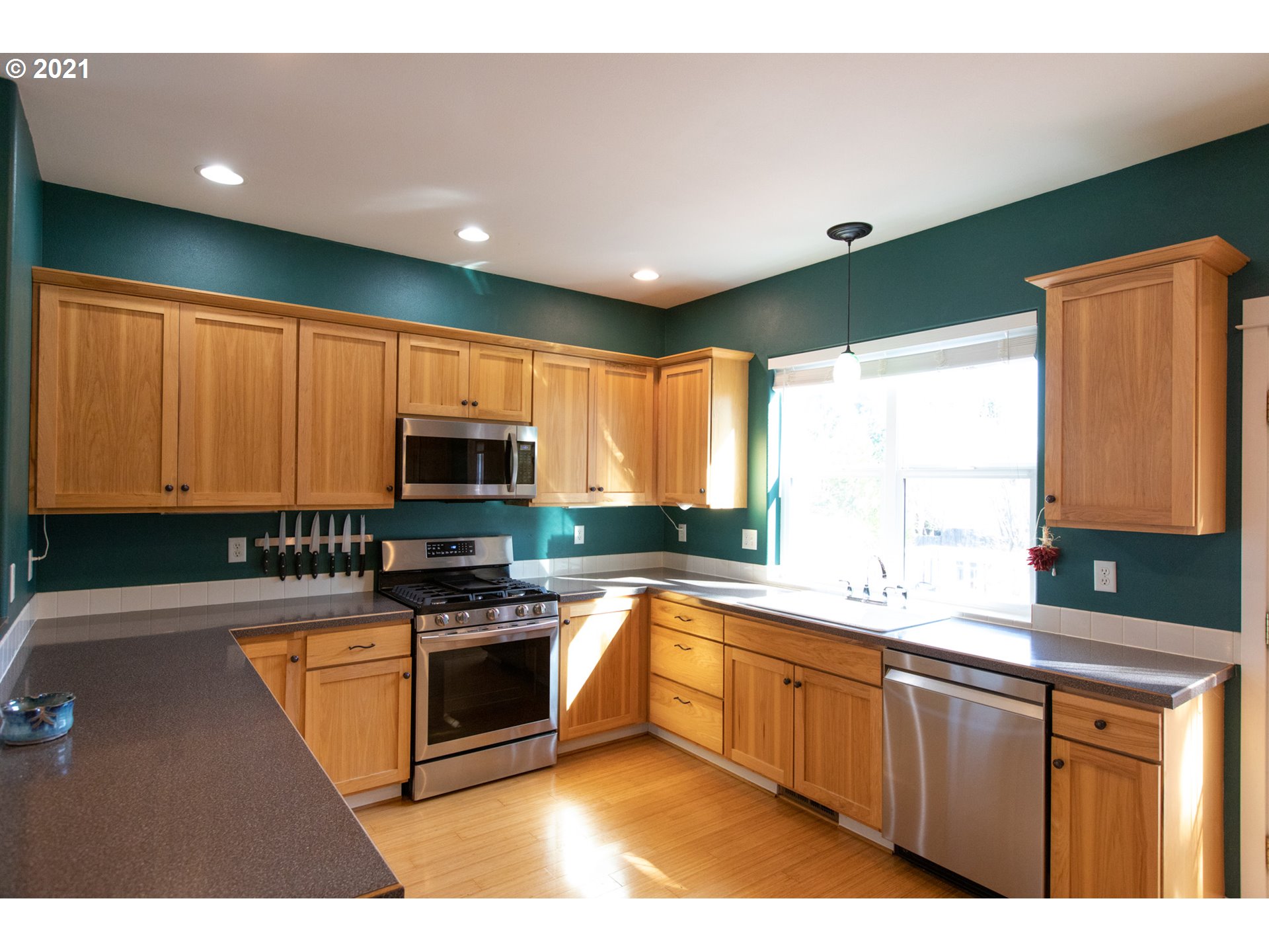 611 Ridgeview Court Hood River, OR 97031 - Photo 13 of 32 Gallery Image 13