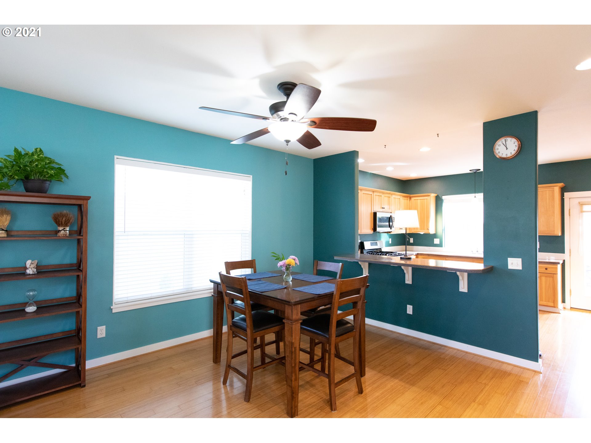 611 Ridgeview Court Hood River, OR 97031 - Photo 10 of 32 Gallery Image 10