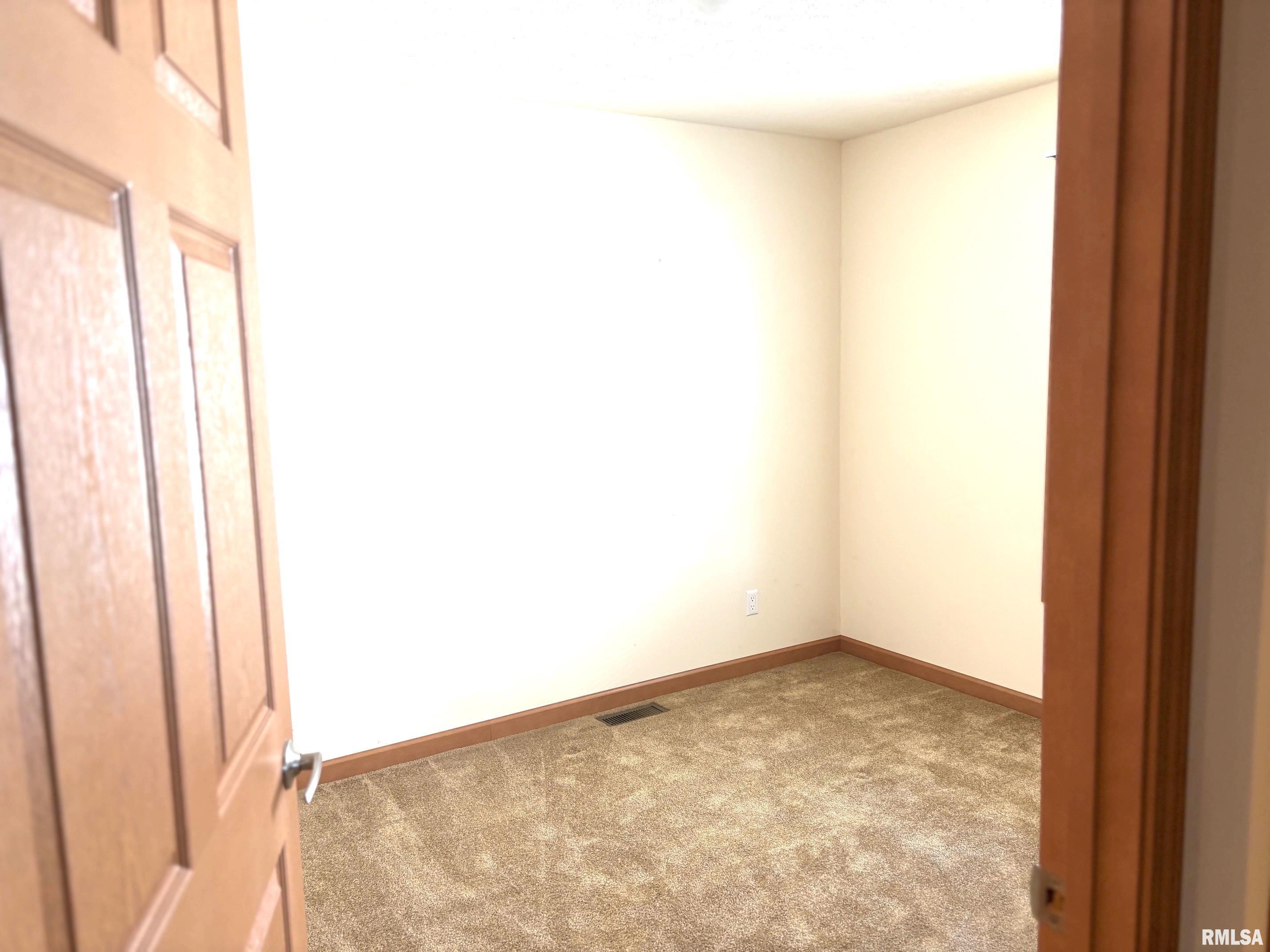 2800 Vía Rosso, Unit 603 Springfield, IL 62703 - Photo 37 of 44