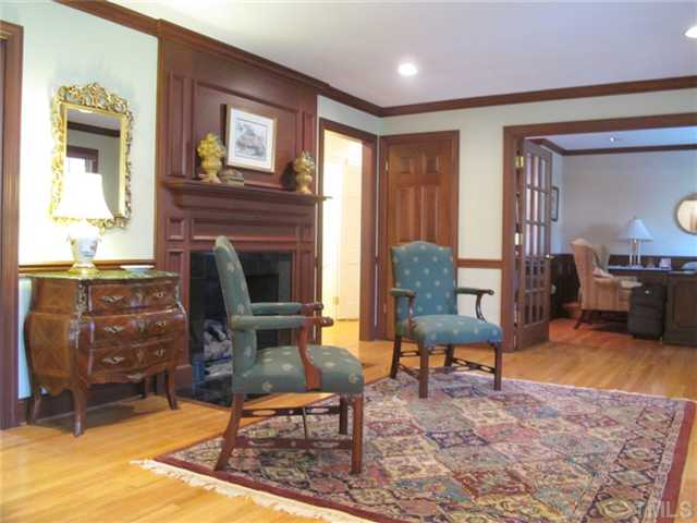 507 Spring Valley Drive Raleigh, NC 27609 - Photo 8 of 25