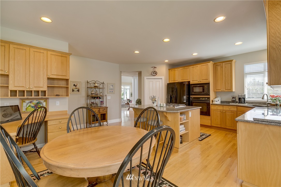 1532 172nd Street Southeast Bothell, WA 98012 - Photo 13 of 25