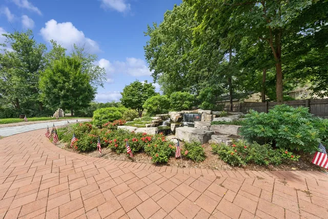 $435,000 | 34 North Adams Street, Oswego, IL 60543