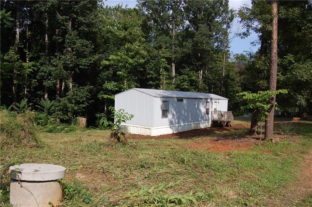 130 Ridge Top Lane Dobson, NC 27017 - Photo 4 of 22 Gallery Image 4