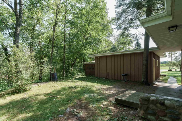 $325,000 | 6927 North Harris, Westfield, WI 53964