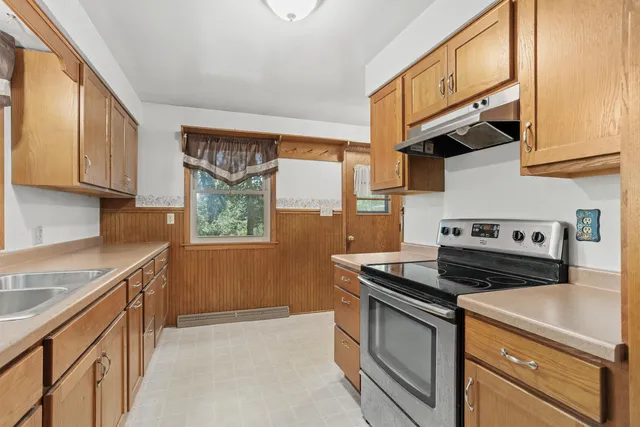 $325,000 | 6927 North Harris, Westfield, WI 53964